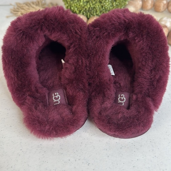 UGG Women's Scuffette II Mirror Ball Slipper Sz 5 NWOB - Picture 7 of 8